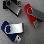 USB 16GB METALICO / PLASTICO, C/ESTUCHE PLASTICO