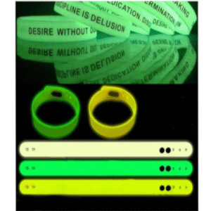 PULSERA PVC MODELO LUMINOSA CON BROCHE NEGRO