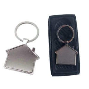 llavero metalico en forma de casa con estuche de cajita negra