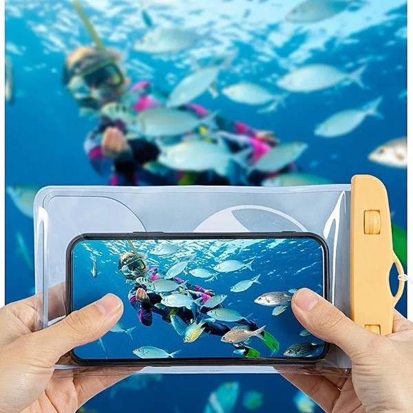 waterproof o funda para celular bajo el agua como protector en allpublicidad