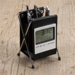 porta lapicero de cuerina con reloj digital en alllpublicidad.com.pe